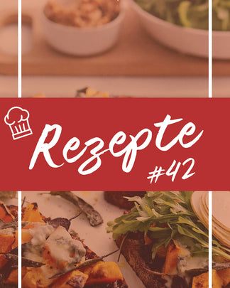 Bruschetta mit geschmortem Kürbis, Blauschimmelkäse und Rucola